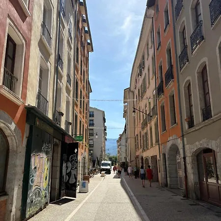 In The Center Of - Mountain View